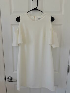 Calvin Klein Cream/White Cold-Shoulder Dress